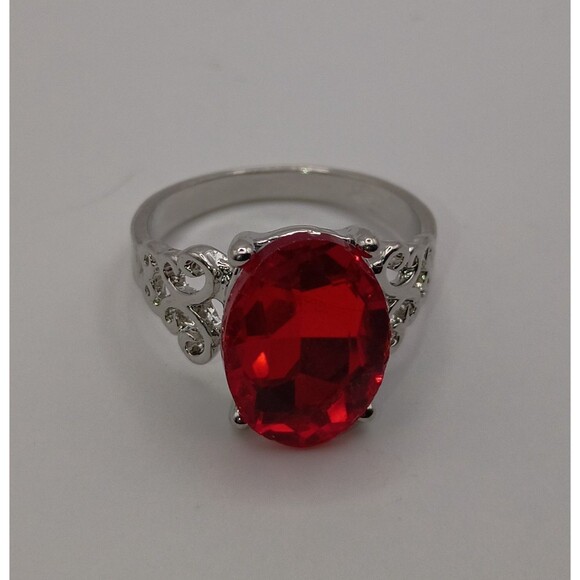 Women's Red Crystal Alloy Glass Fashion Ring U.S Size 7.5 - Picture 1 of 3